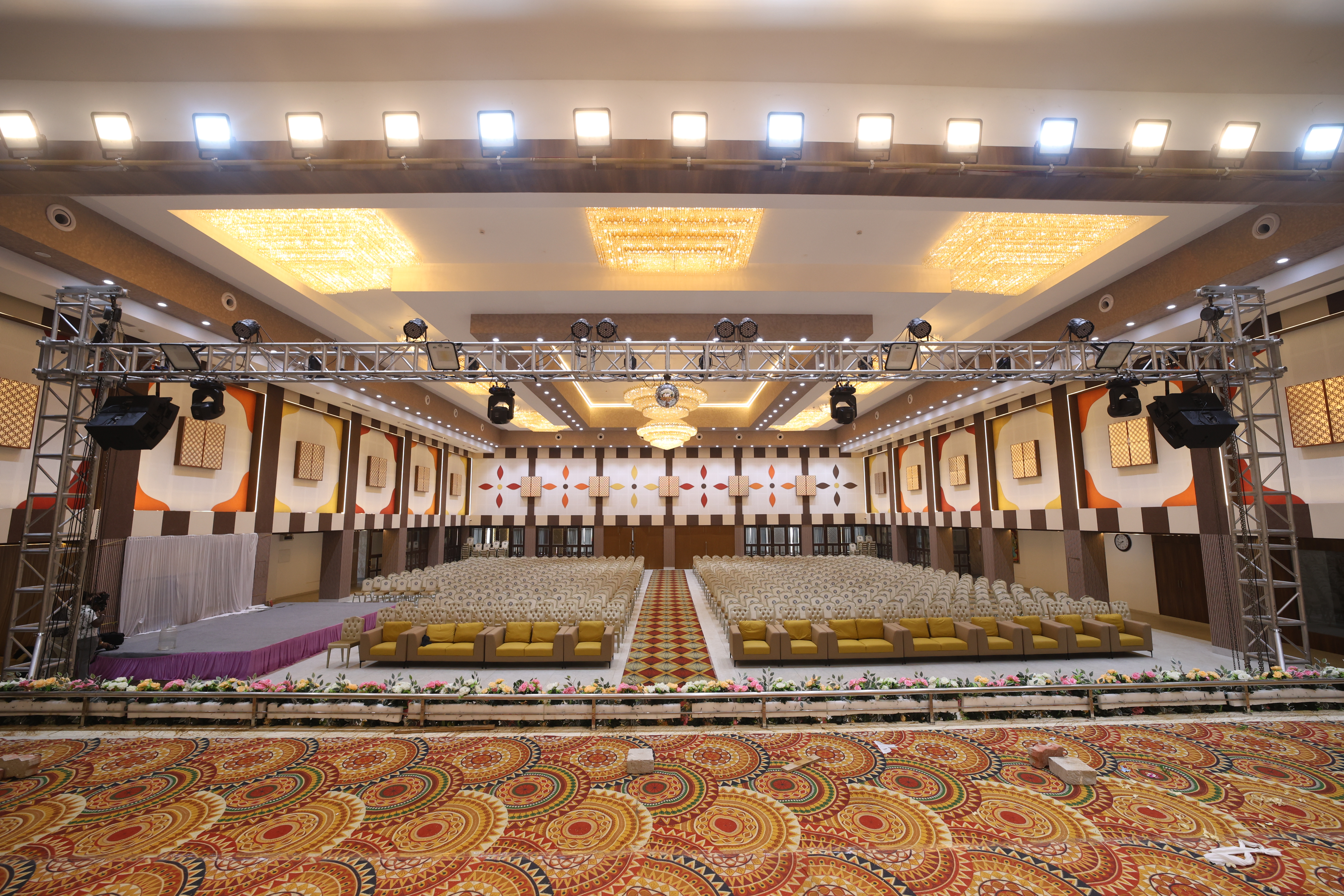 Placeholder image of the mandapam — replace with real photography
