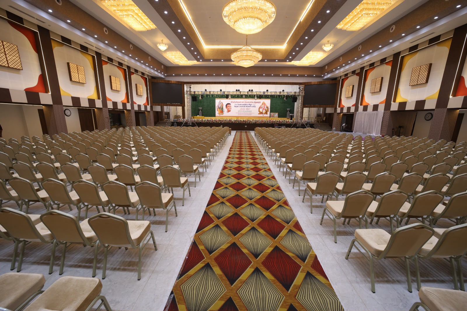 Placeholder image of the main mandapam hall — replace with real photography